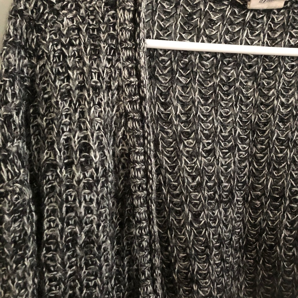 Cardigan - Picture 2 of 3